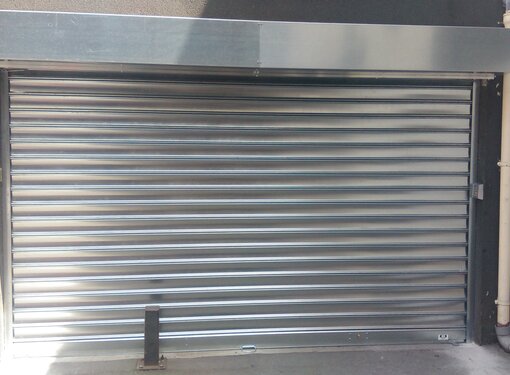 Grilles et rideaux métalliques